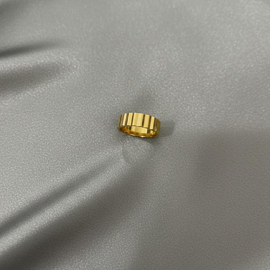 gold ring