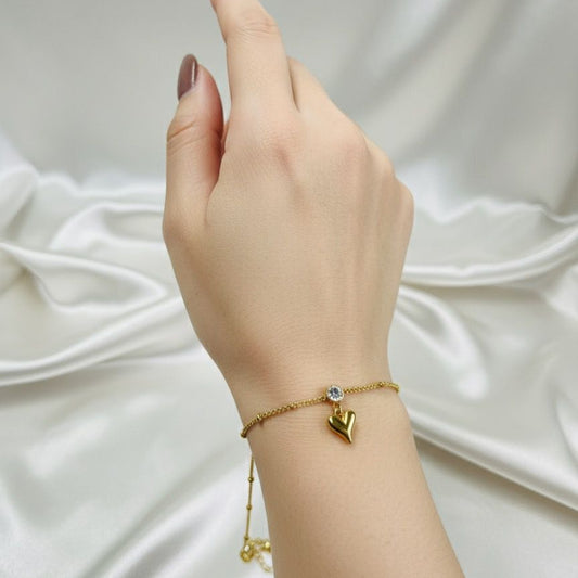 golden heart charm bracelet
